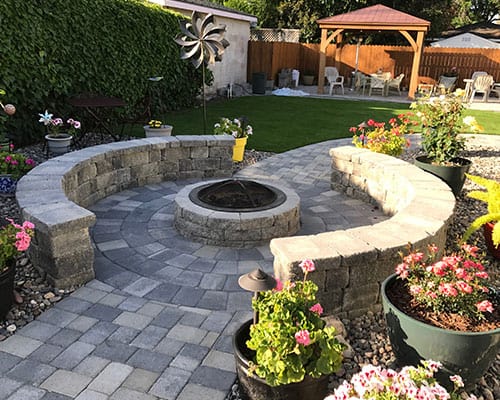 Fire pit seat wall stackable